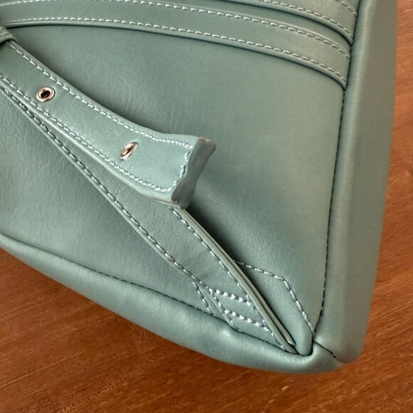 Matt & Nat Aries Backpack Oasis with adjustable straps, like new - Picture 15 of 16